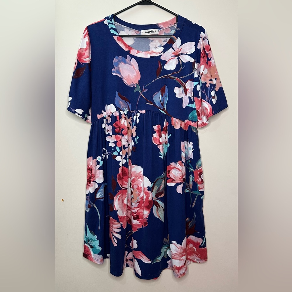 Haptics Floral Short Sleeve Babydoll Dress in Blue/Pink, Pockets, Boutique Small